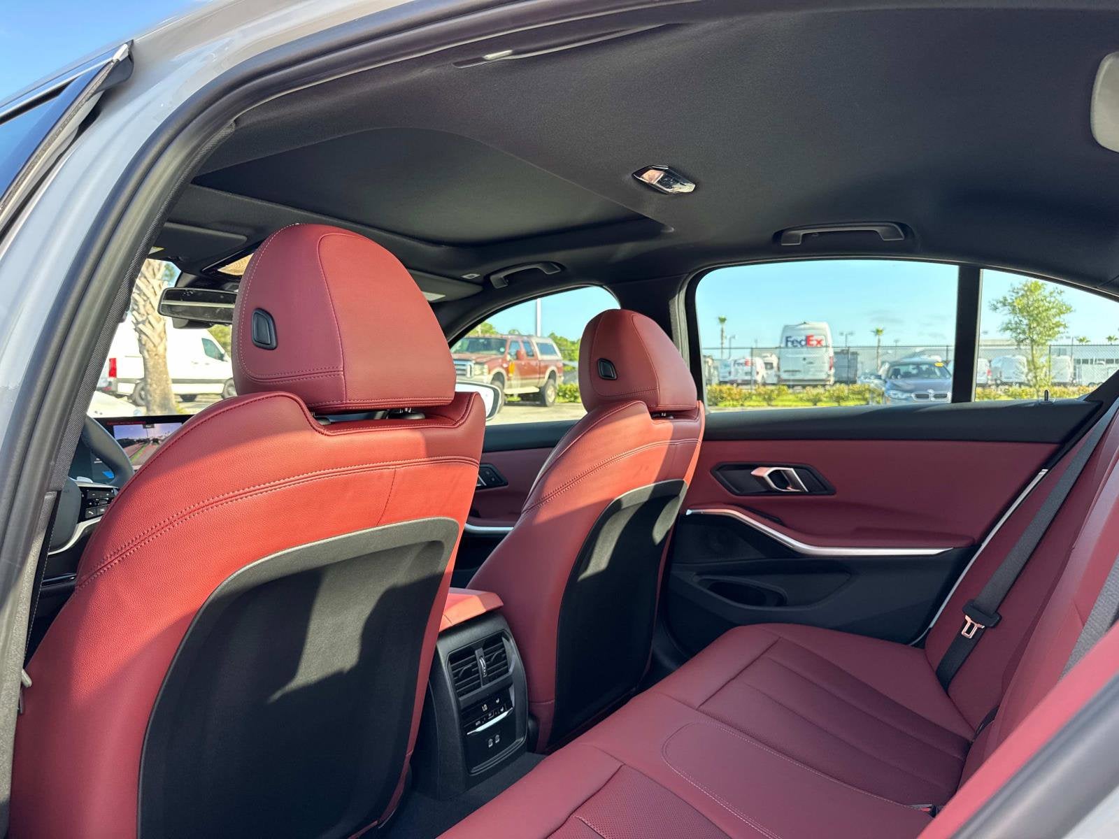 2025 BMW 3 Series 330i