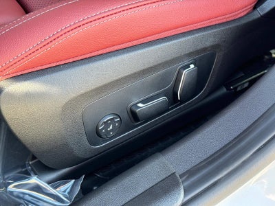 2025 BMW 3 Series 330i