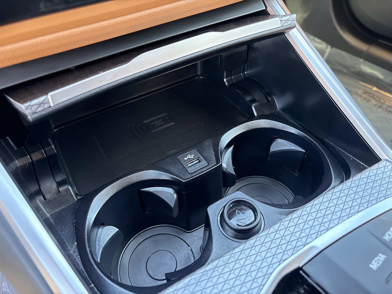 2025 BMW 3 Series 330i