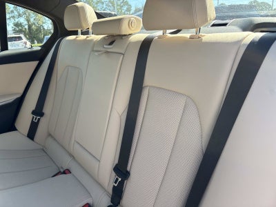 2025 BMW 3 Series 330i