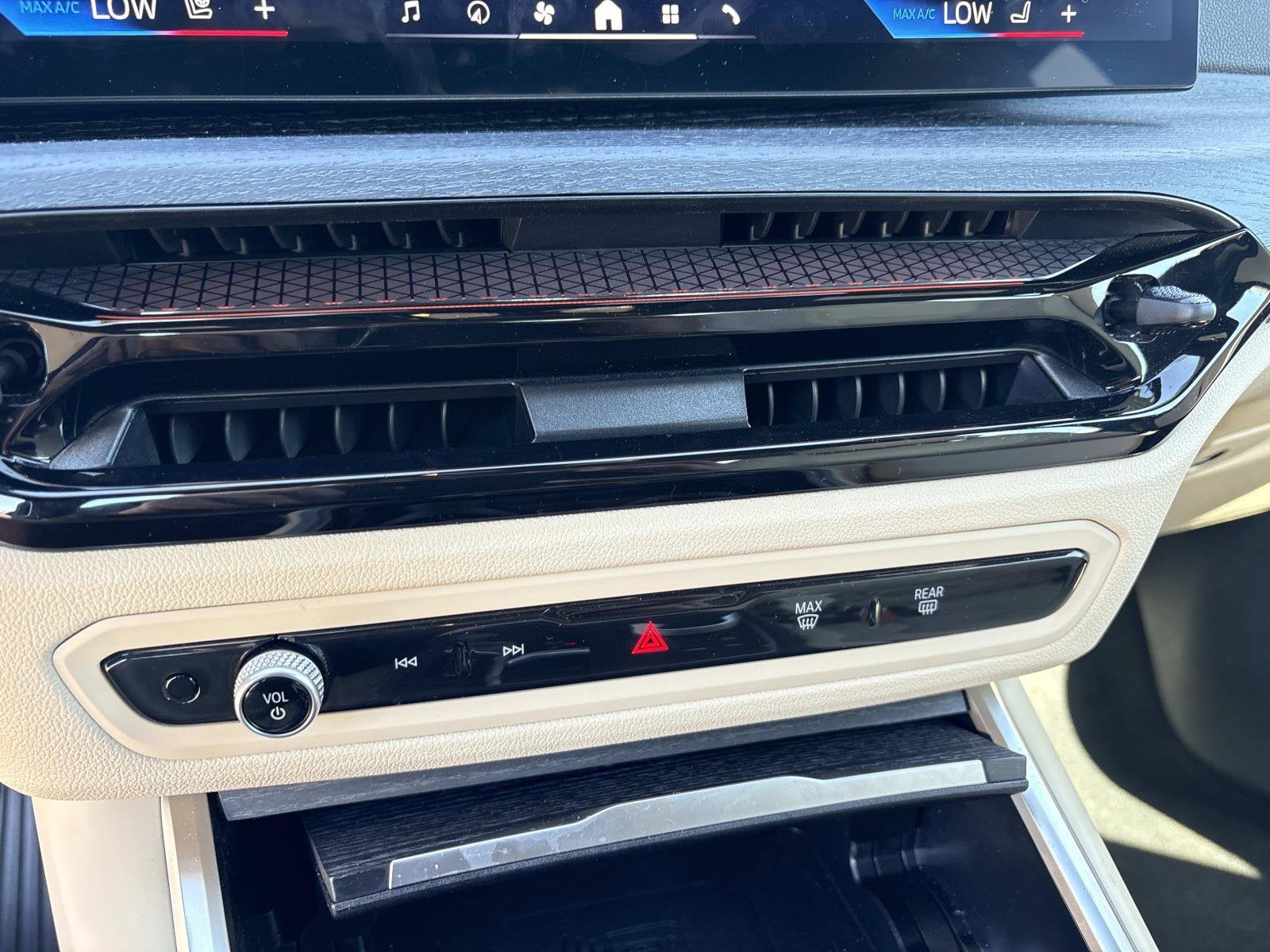 2025 BMW 3 Series 330i