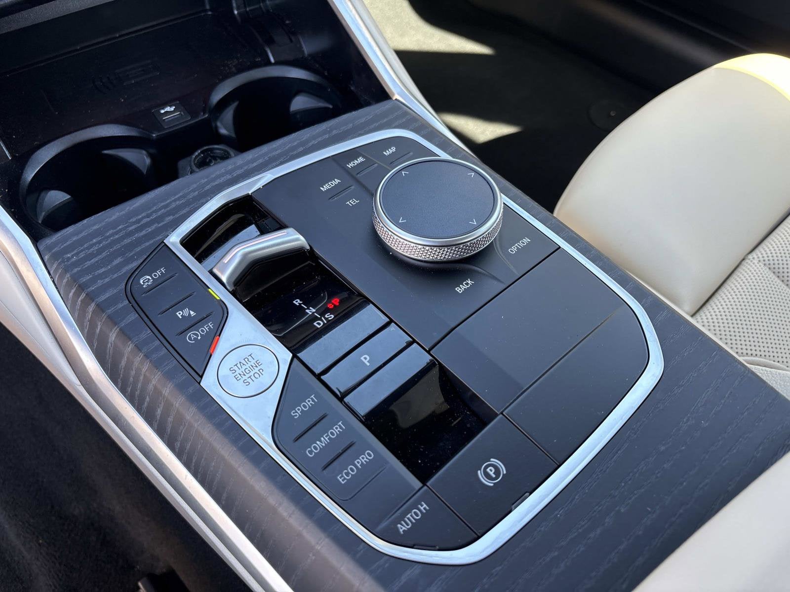 2025 BMW 3 Series 330i