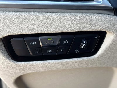 2025 BMW 3 Series 330i