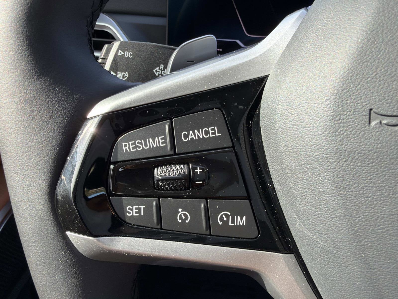 2025 BMW 3 Series 330i