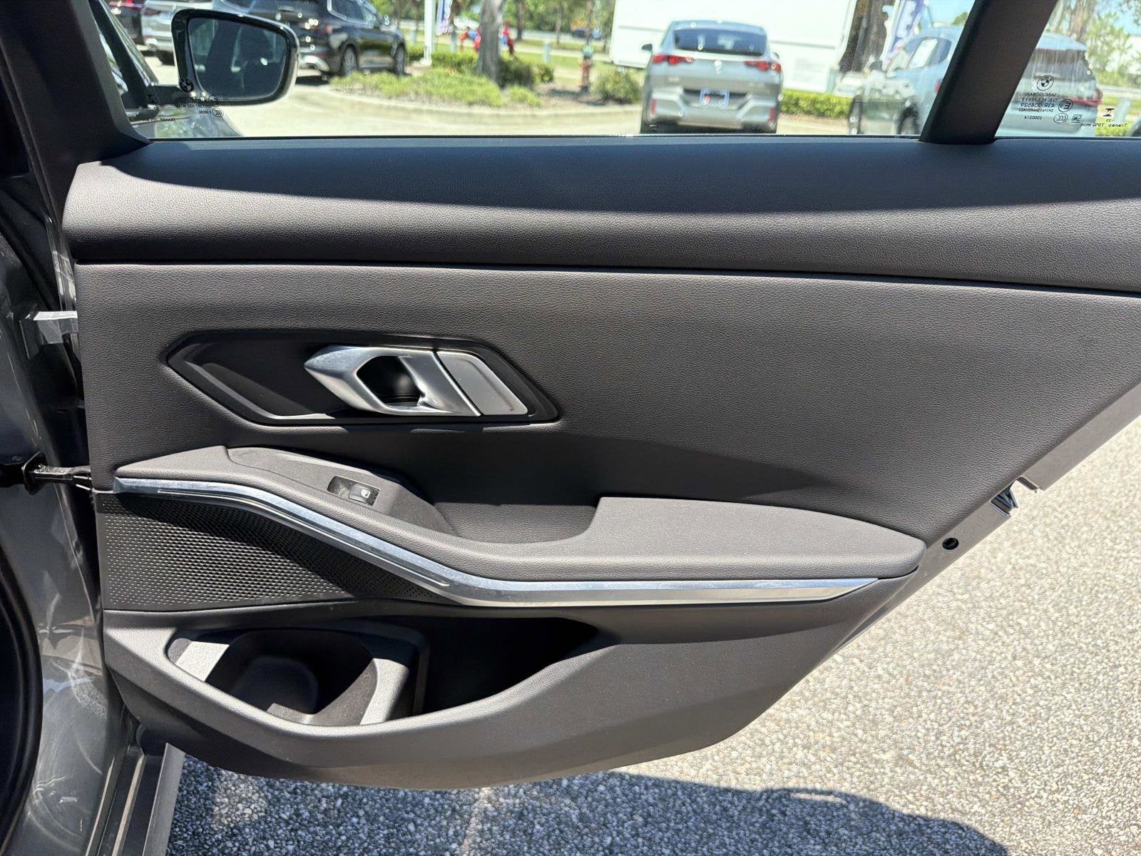 2023 BMW 3 Series 330i