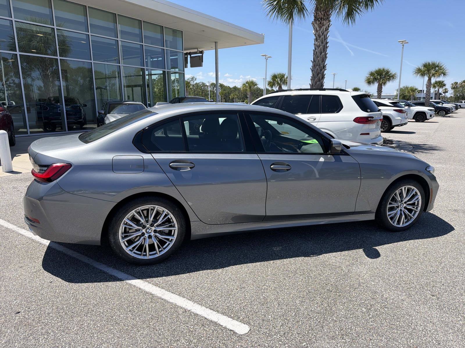 2023 BMW 3 Series 330i