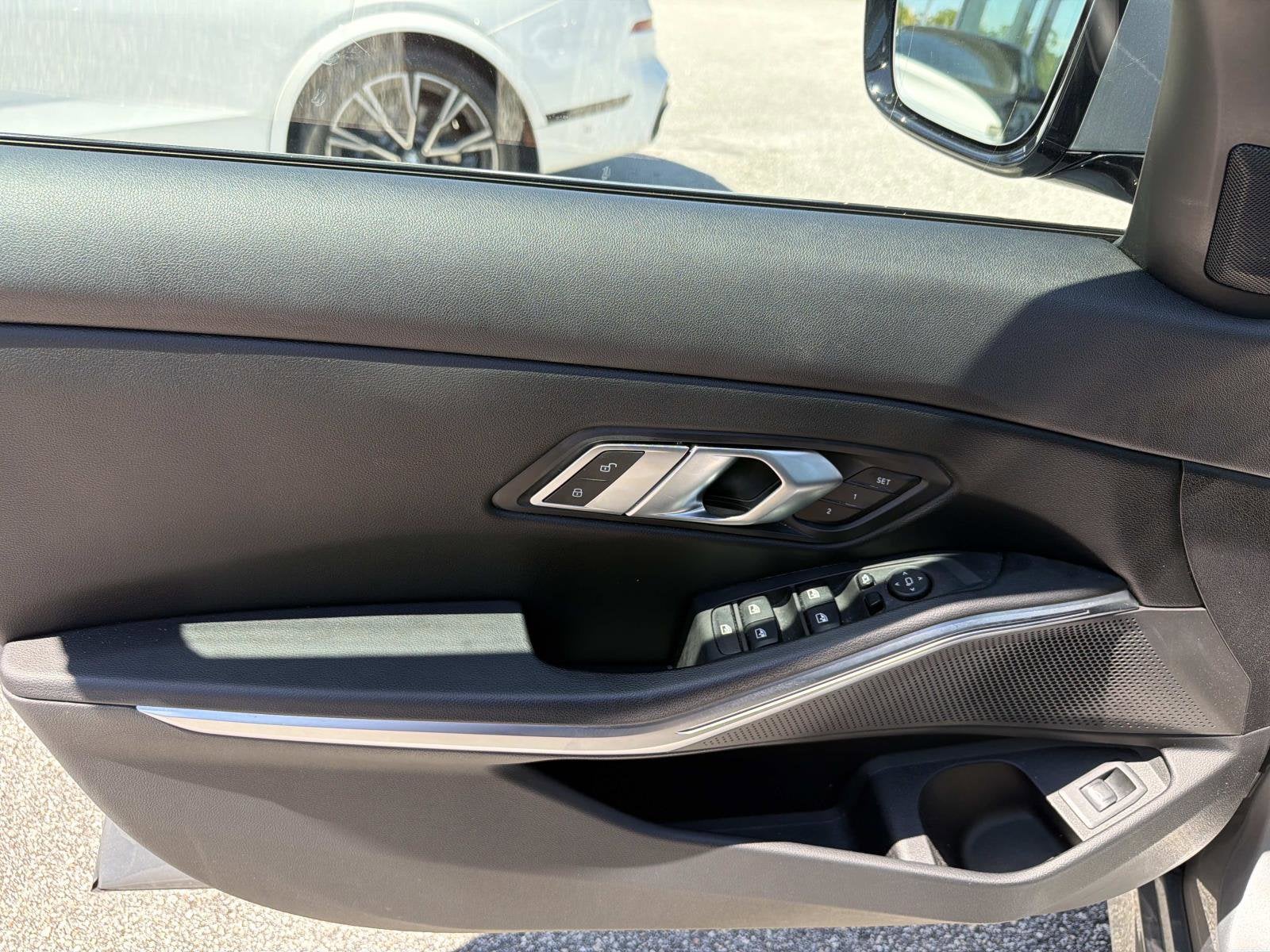 2023 BMW 3 Series 330i