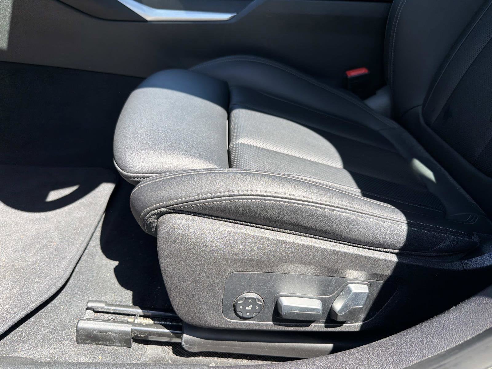 2023 BMW 3 Series 330i