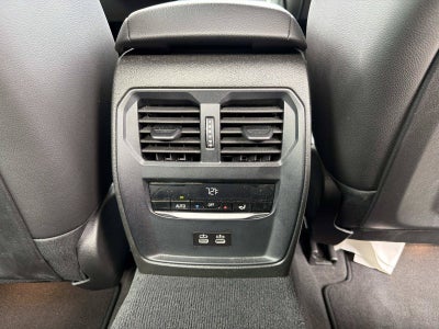 2024 BMW 3 Series 330i
