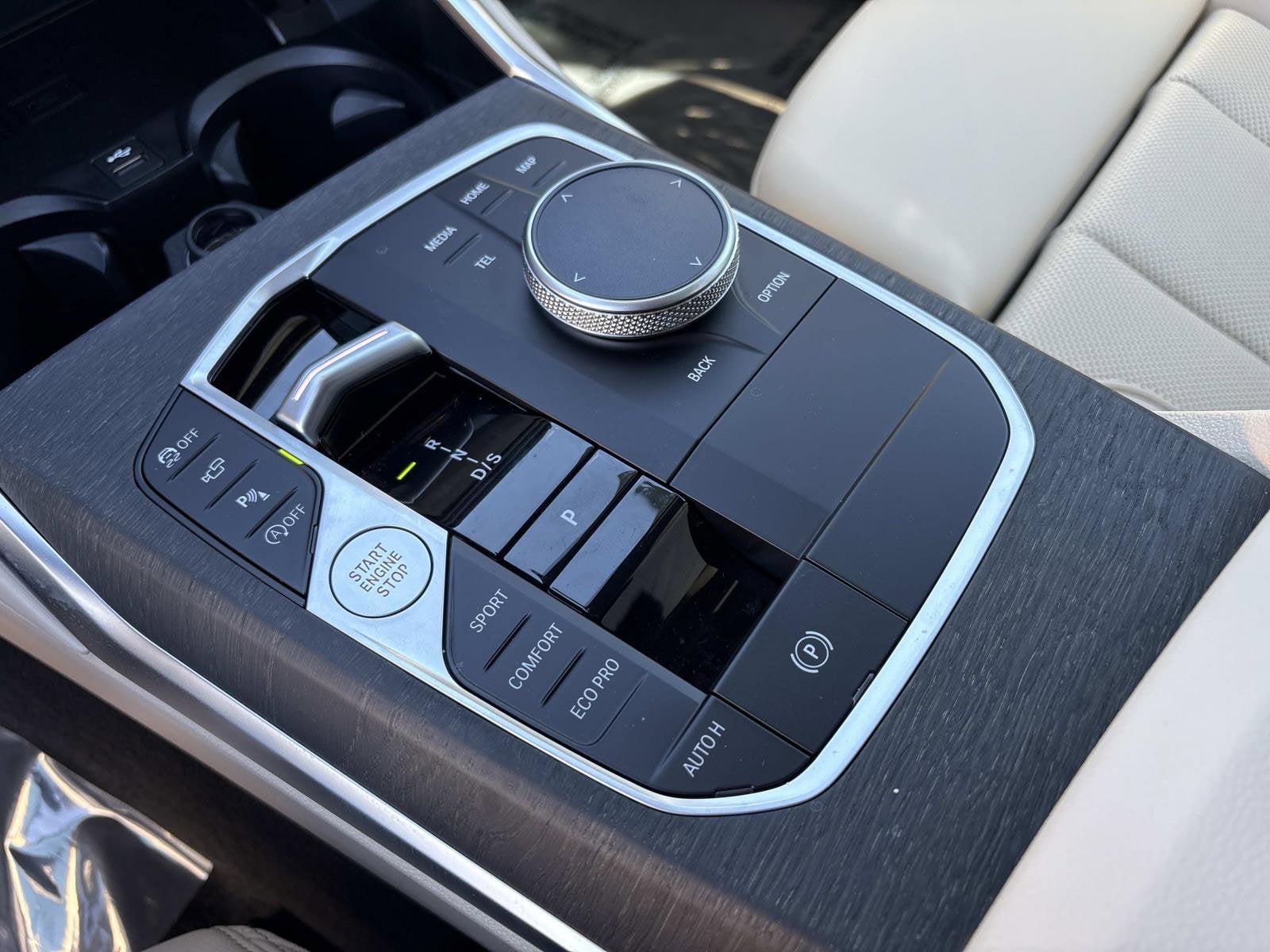 2024 BMW 3 Series 330i