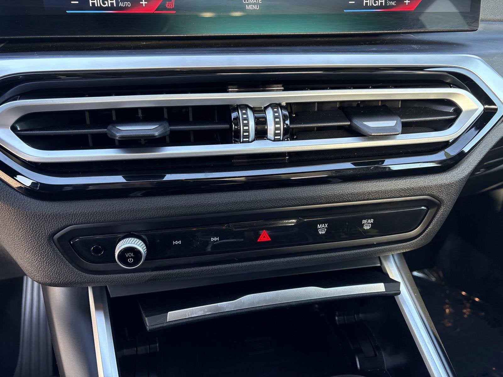 2024 BMW 3 Series 330i