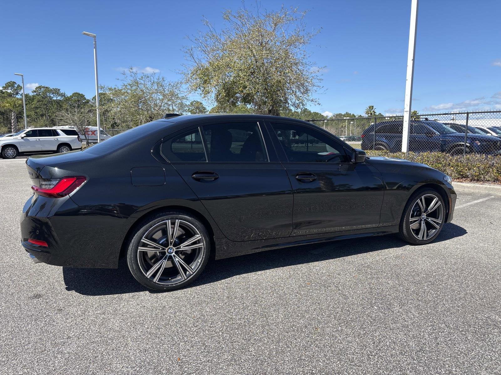 2023 BMW 3 Series 330i