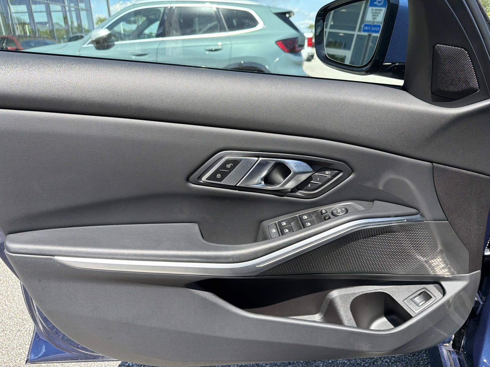 2023 BMW 3 Series 330i xDrive