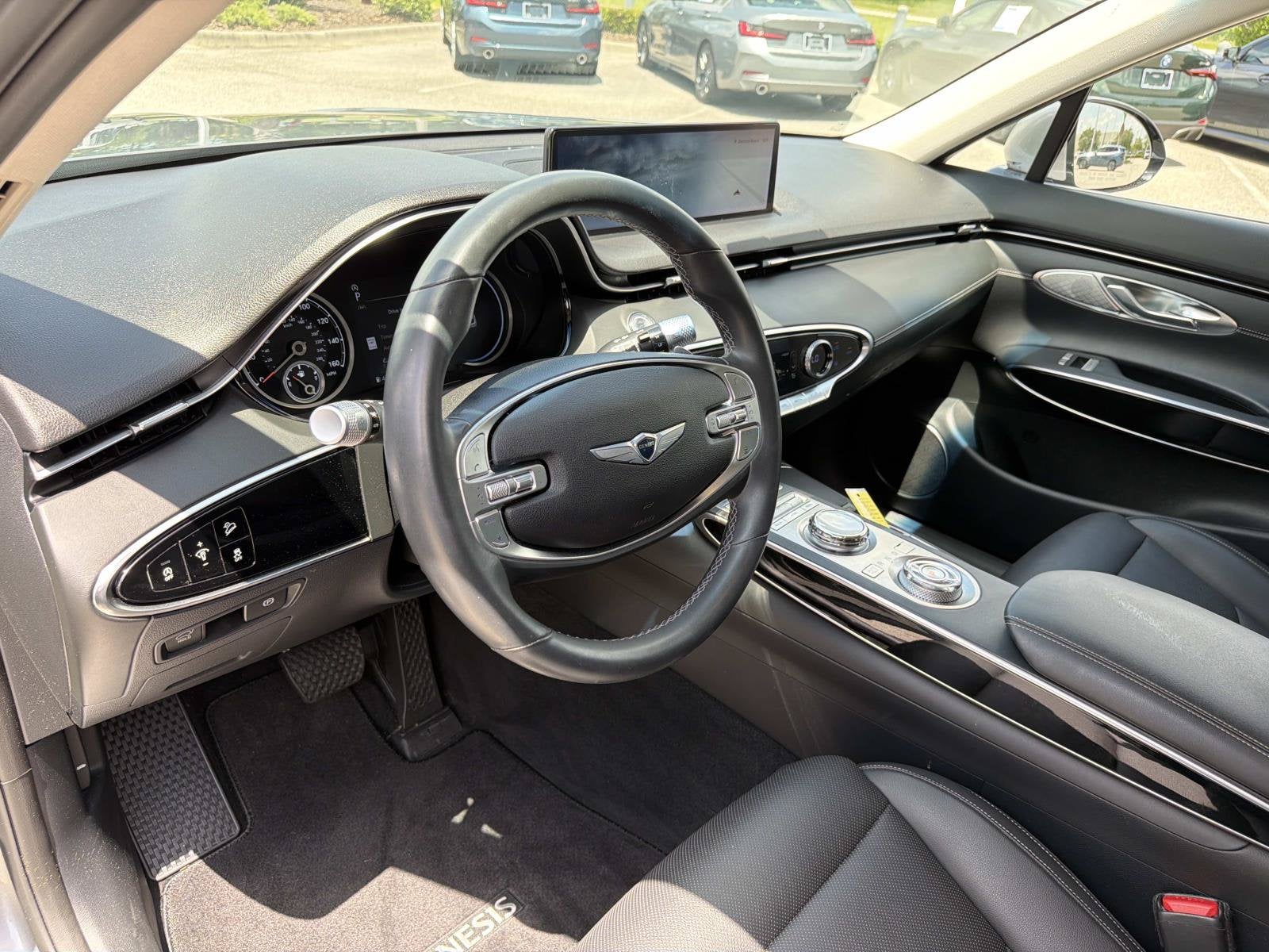 2024 Genesis GV70 2.5T