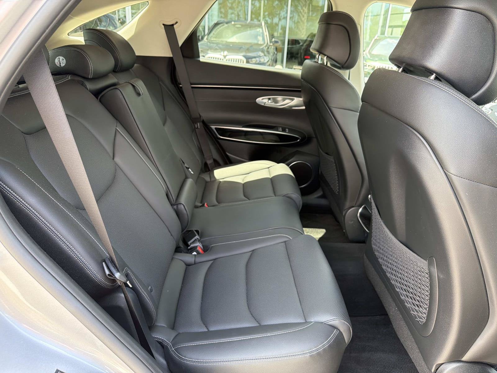 2024 Genesis GV70 2.5T