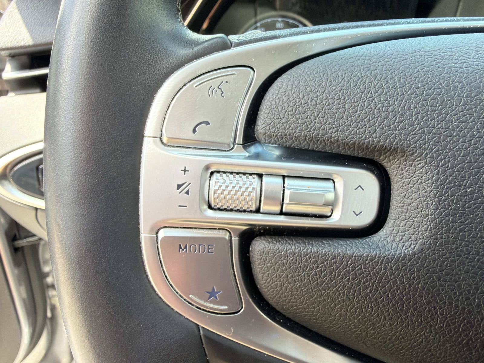 2024 Genesis GV70 2.5T