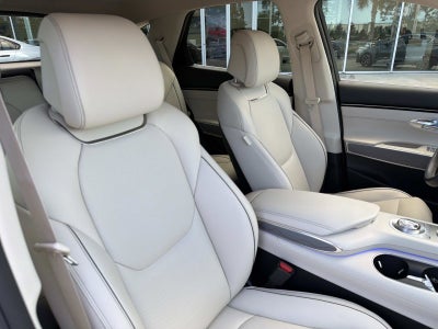 2024 Genesis GV70 2.5T