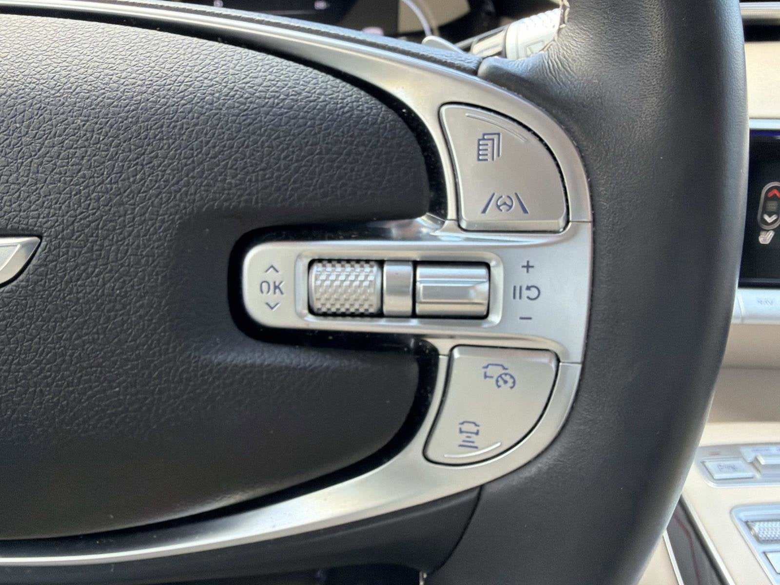 2024 Genesis GV70 2.5T