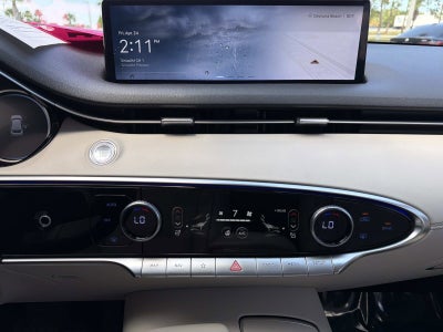 2024 Genesis GV70 2.5T