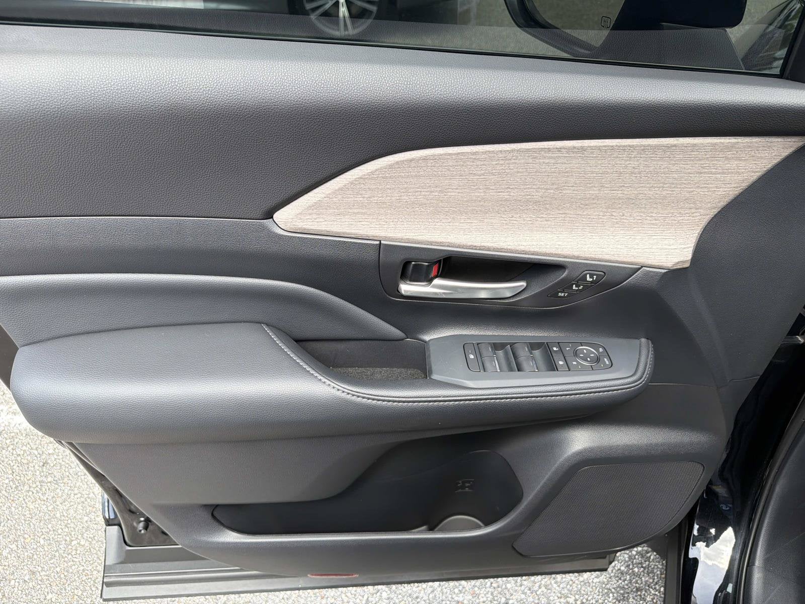 2025 Toyota Grand Highlander Platinum