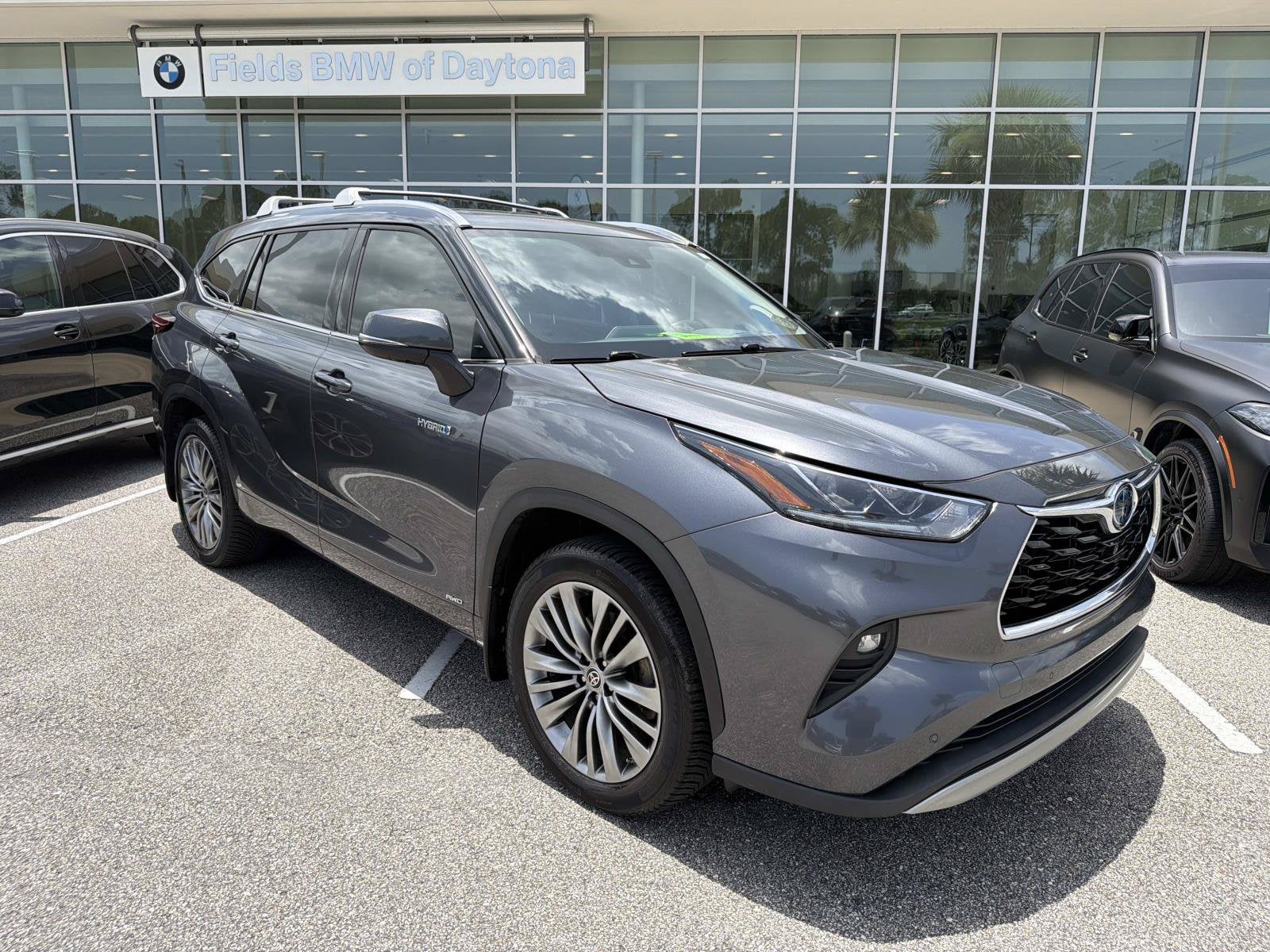 2020 Toyota Highlander Hybrid Platinum