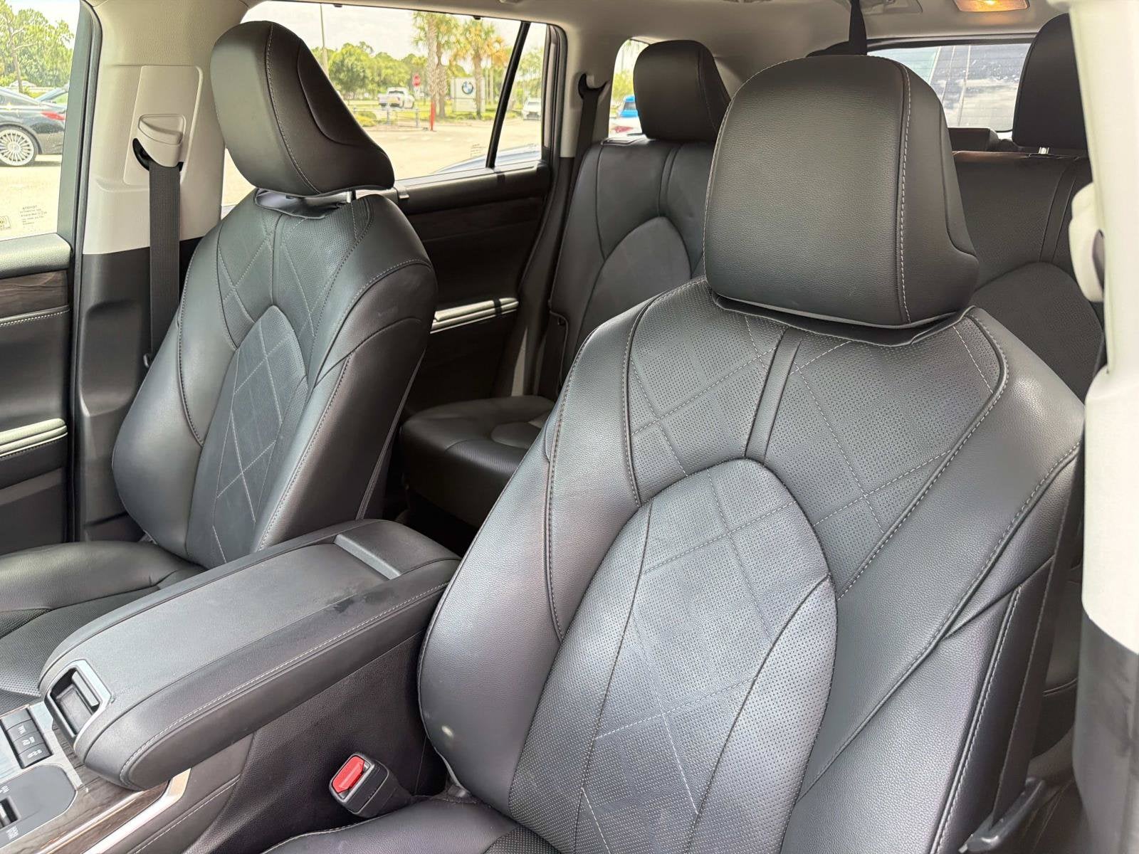 2020 Toyota Highlander Hybrid Platinum