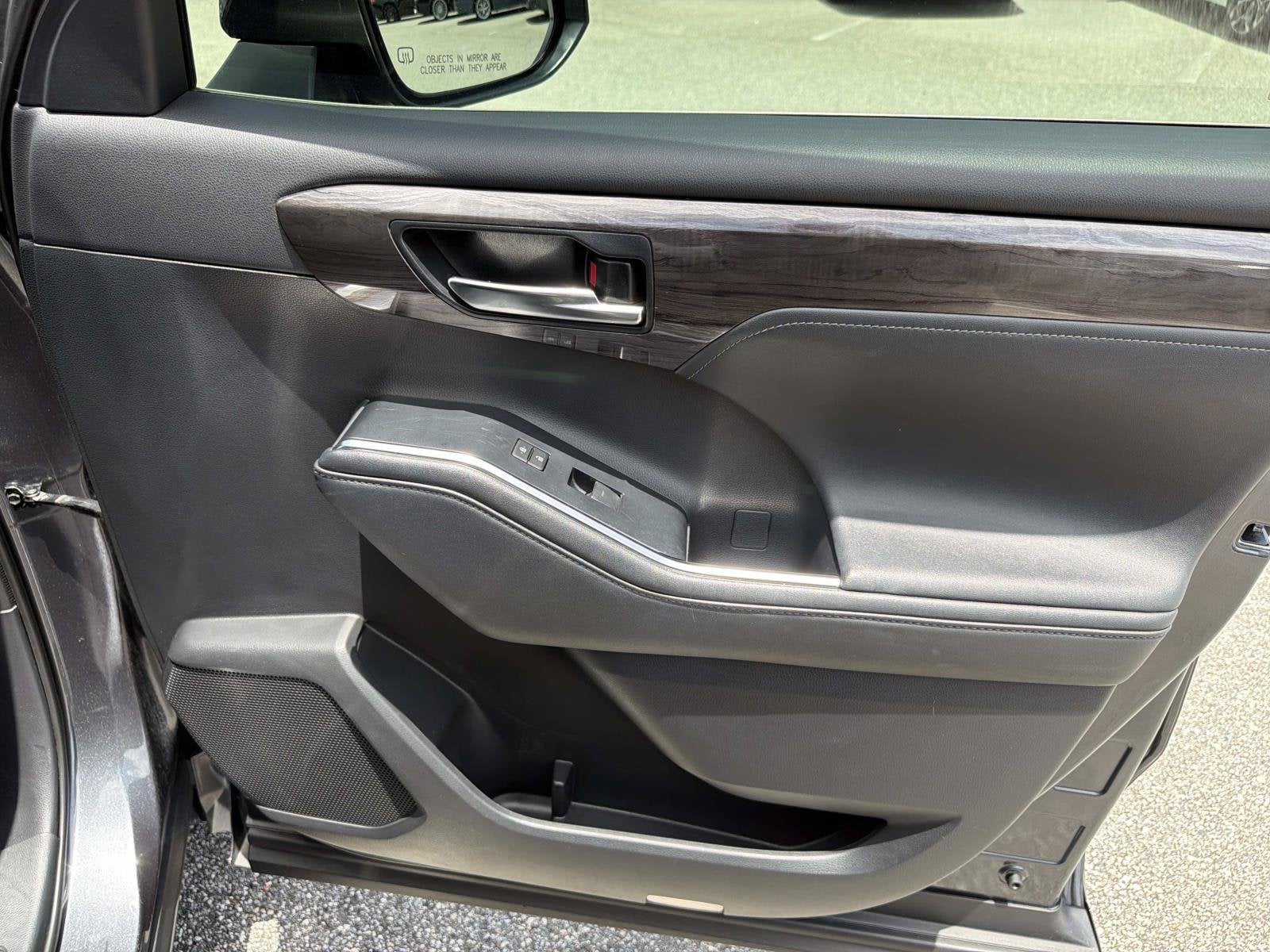 2020 Toyota Highlander Hybrid Platinum