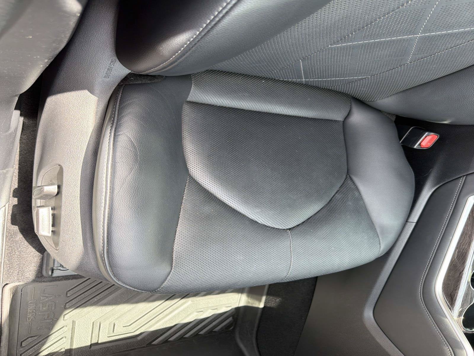 2020 Toyota Highlander Hybrid Platinum