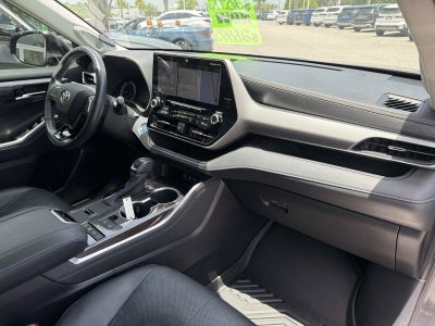 2020 Toyota Highlander Hybrid Platinum