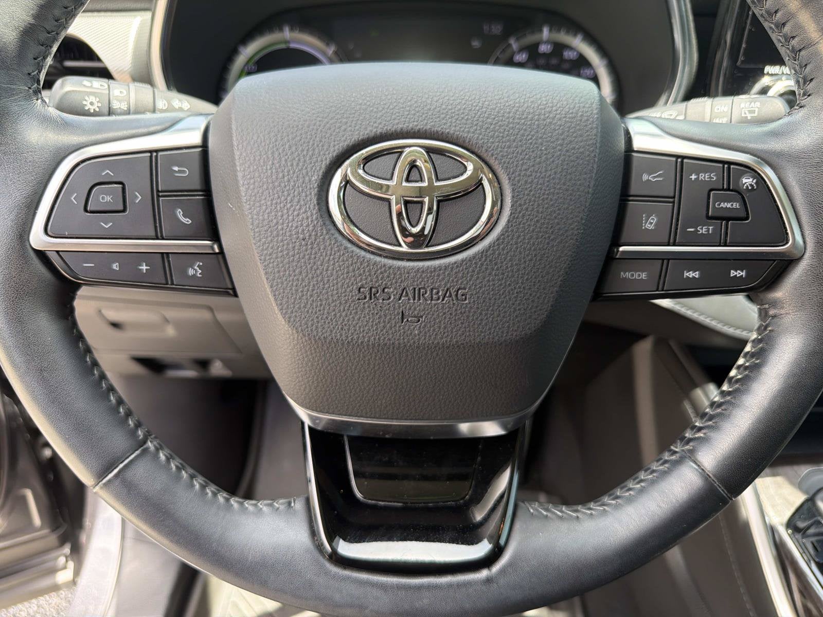 2020 Toyota Highlander Hybrid Platinum