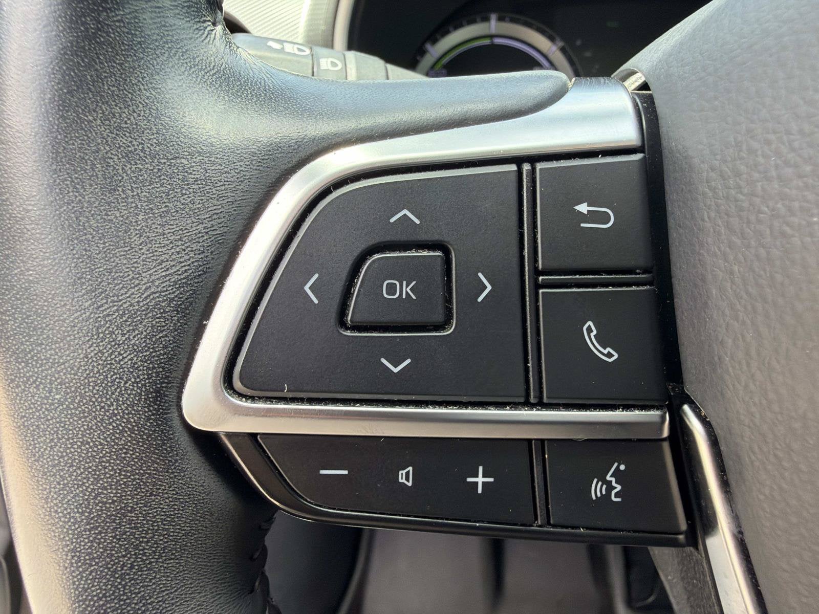 2020 Toyota Highlander Hybrid Platinum