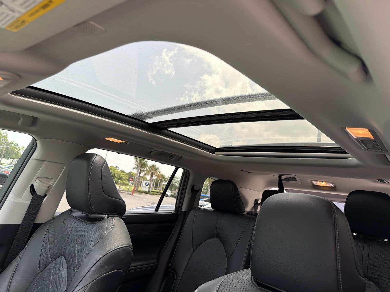2020 Toyota Highlander Hybrid Platinum