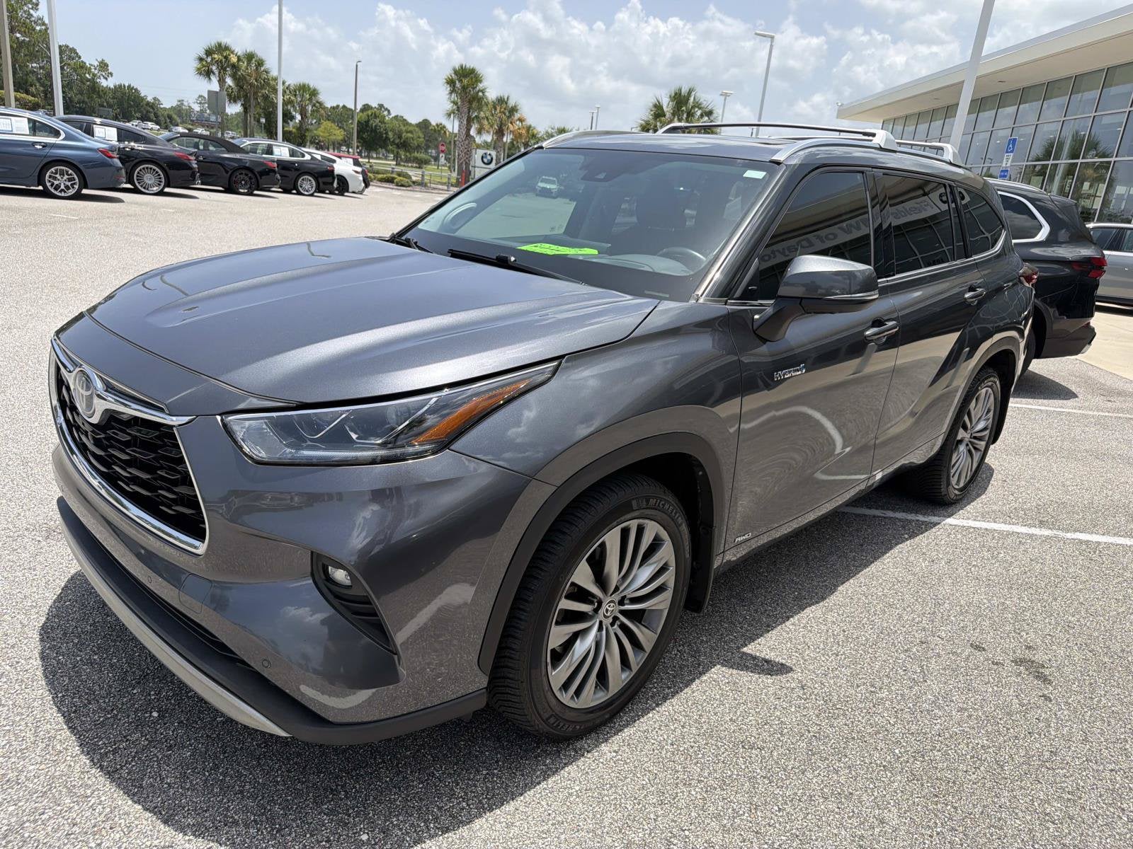 2020 Toyota Highlander Hybrid Platinum