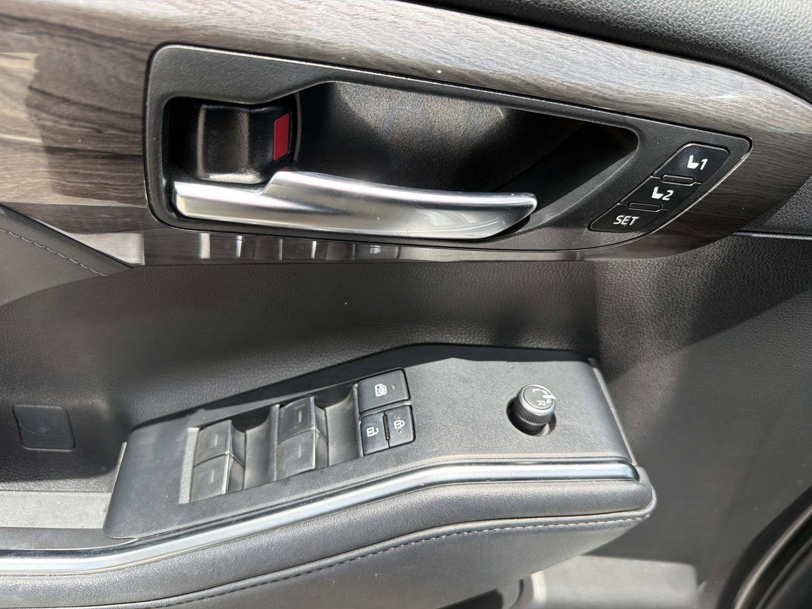 2020 Toyota Highlander Hybrid Platinum