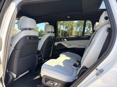 2023 BMW X7 xDrive40i