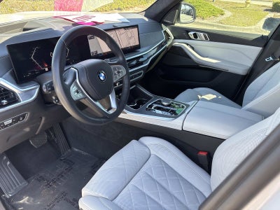 2023 BMW X7 xDrive40i