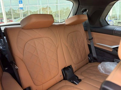 2027 BMW X7 xDrive40i