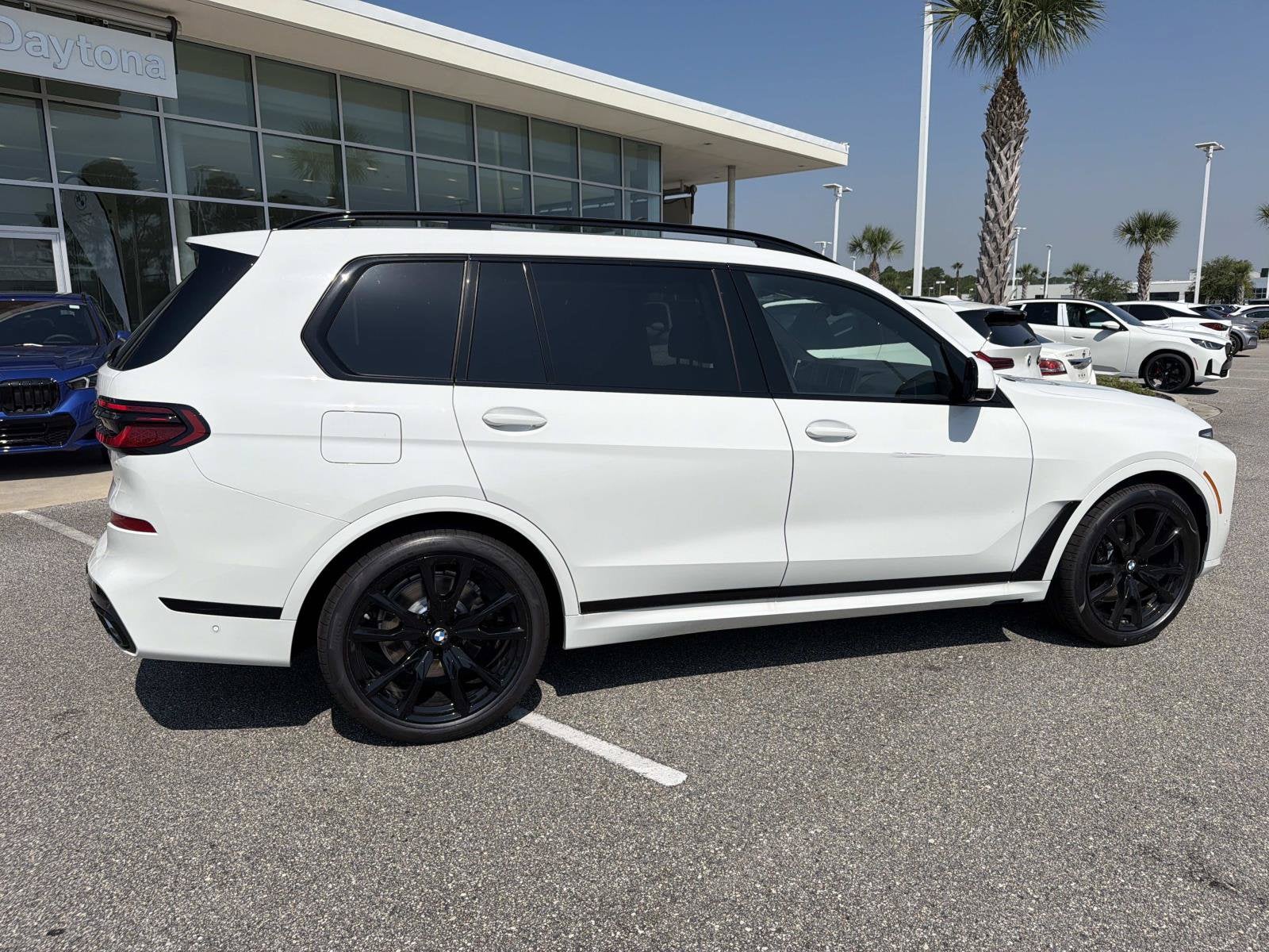 2027 BMW X7 xDrive40i