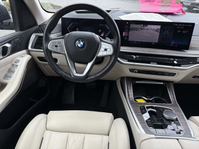 2023 BMW X7 xDrive40i