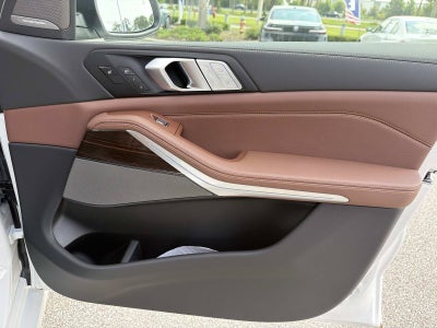 2027 BMW X7 xDrive40i