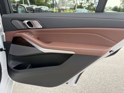 2027 BMW X7 xDrive40i