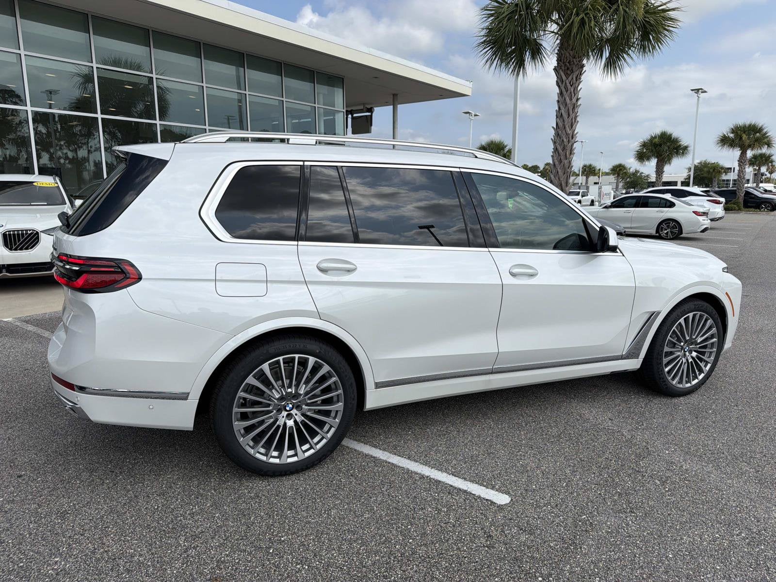 2027 BMW X7 xDrive40i