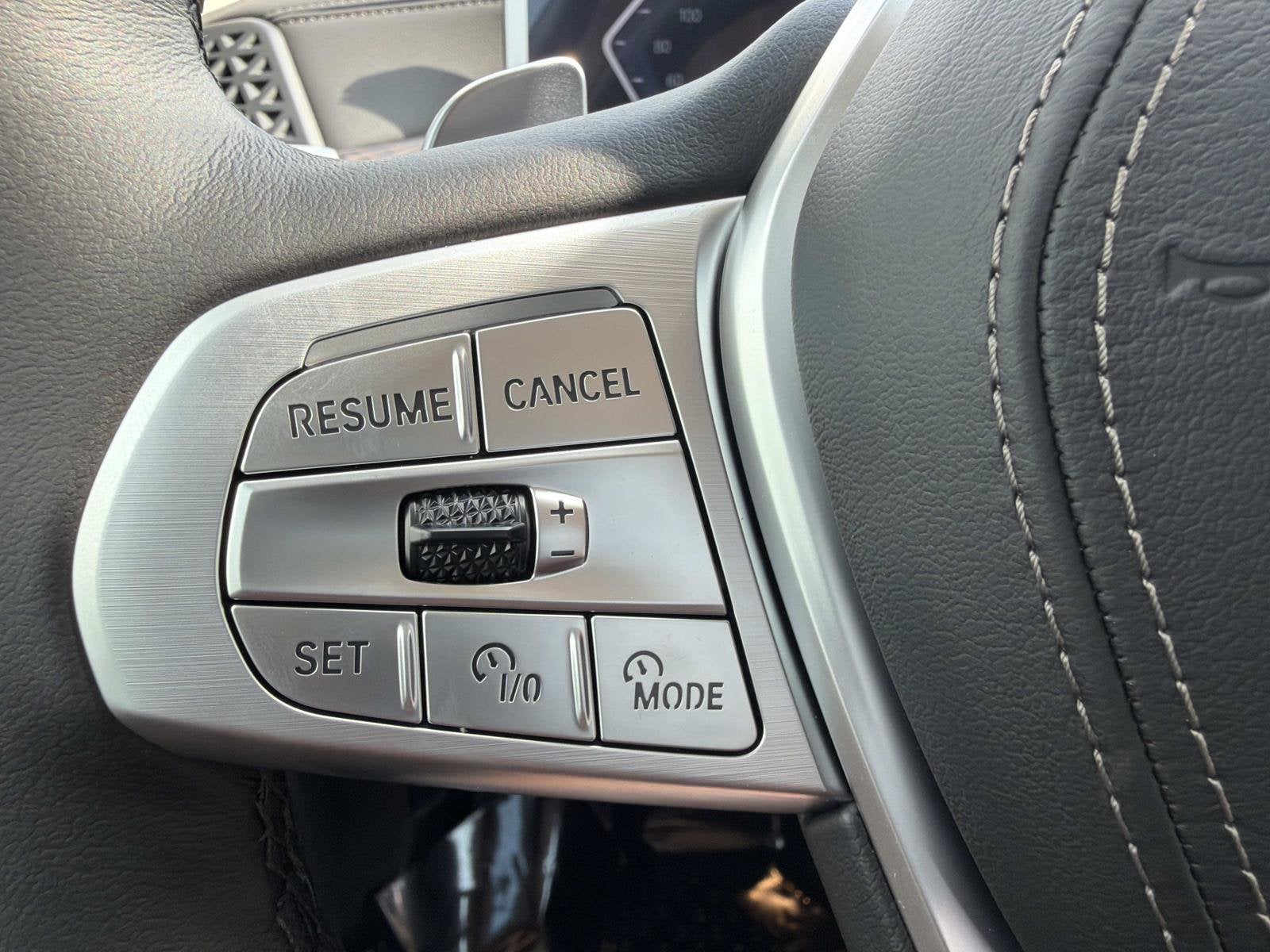 2027 BMW X7 xDrive40i