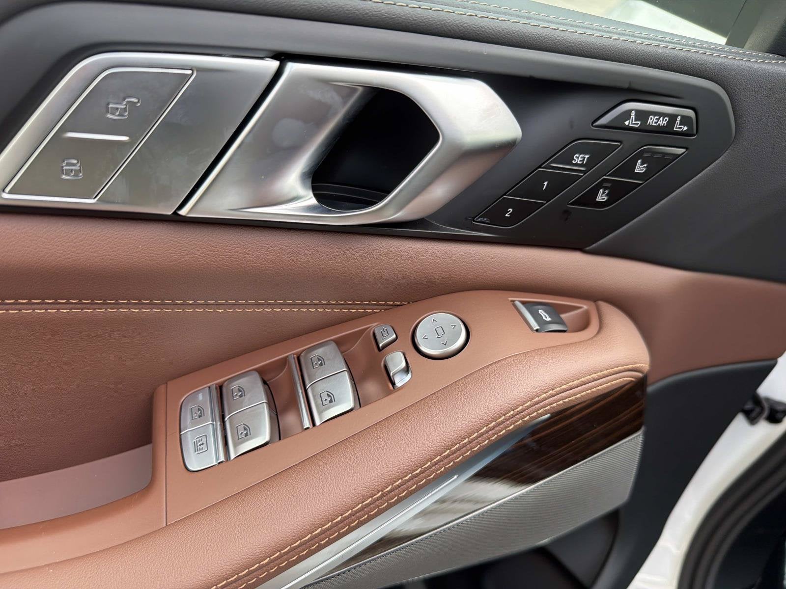 2027 BMW X7 xDrive40i