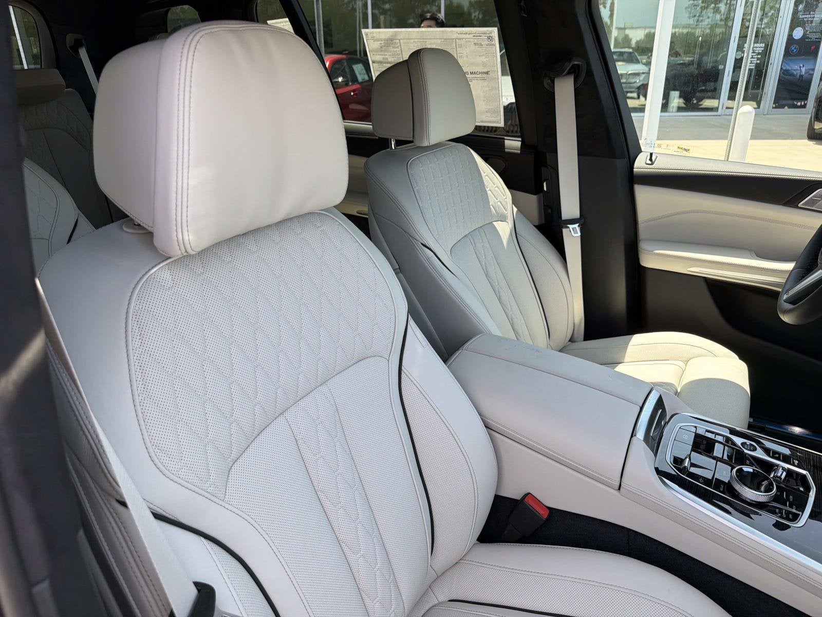 2027 BMW X7 xDrive40i