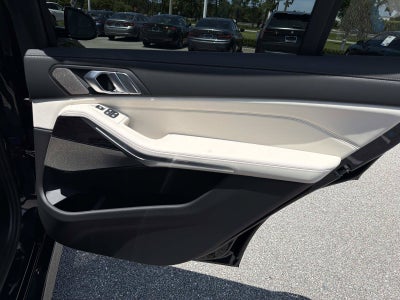 2027 BMW X7 xDrive40i