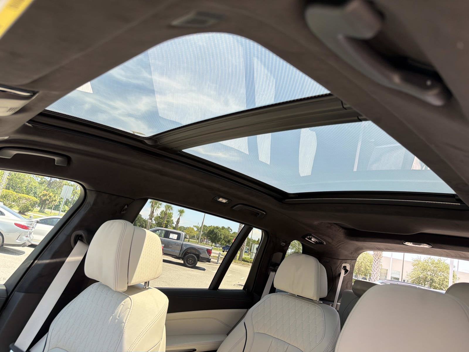 2027 BMW X7 xDrive40i