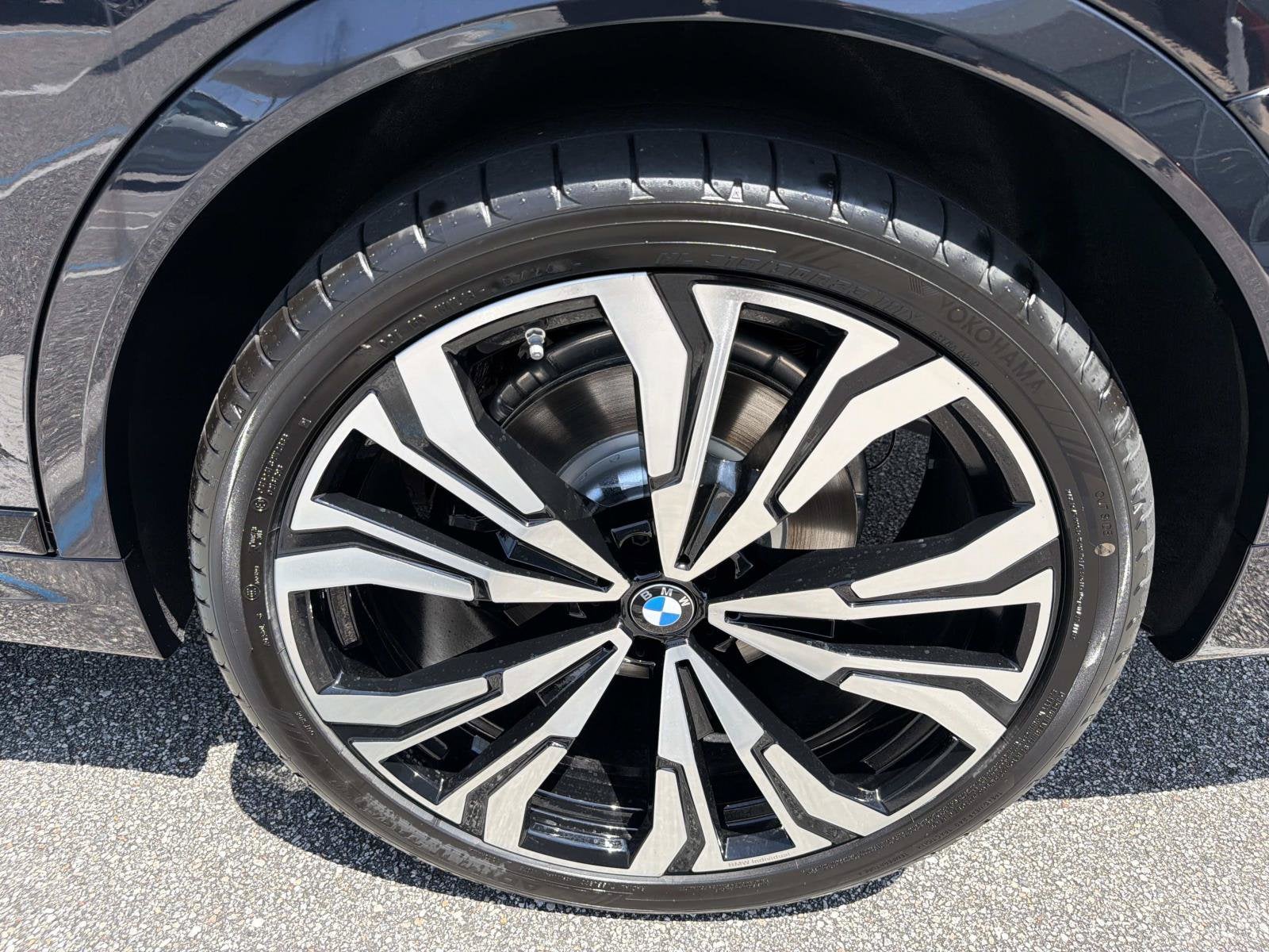 2027 BMW X7 xDrive40i