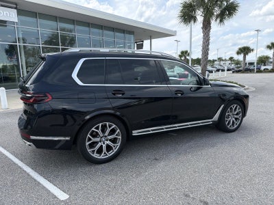 2025 BMW X7 xDrive40i