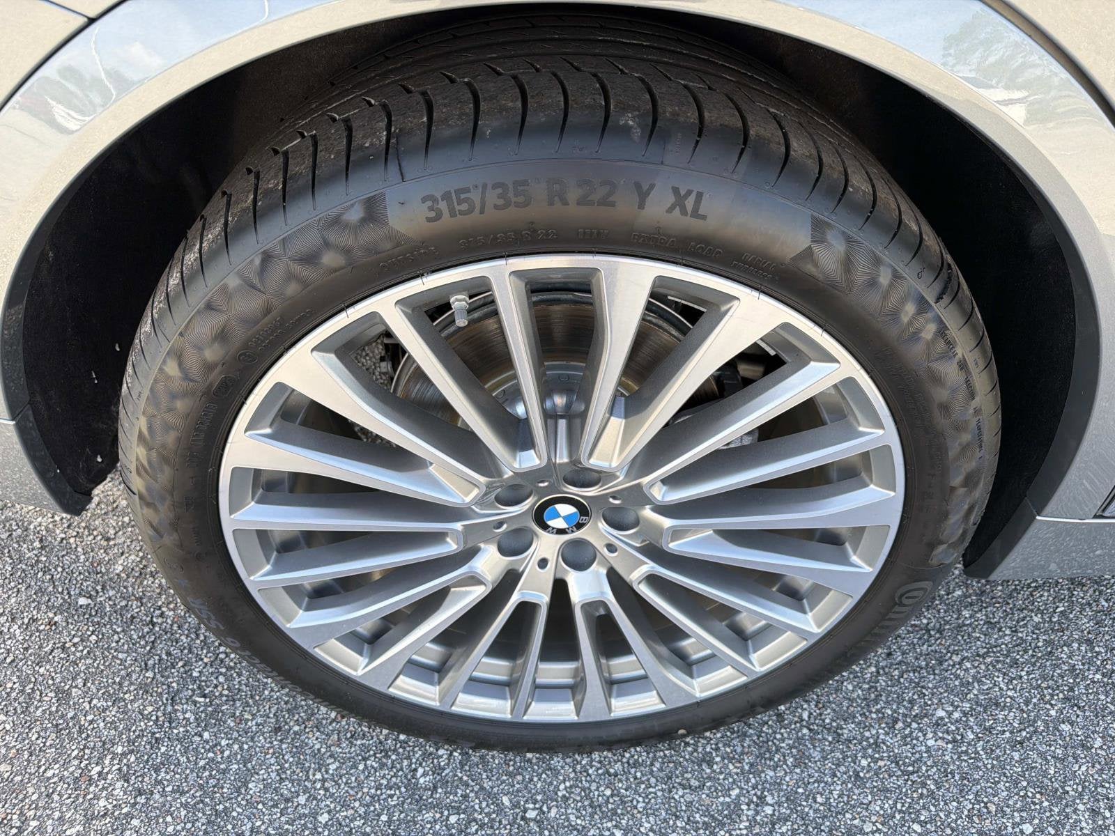 2026 BMW X7 xDrive40i